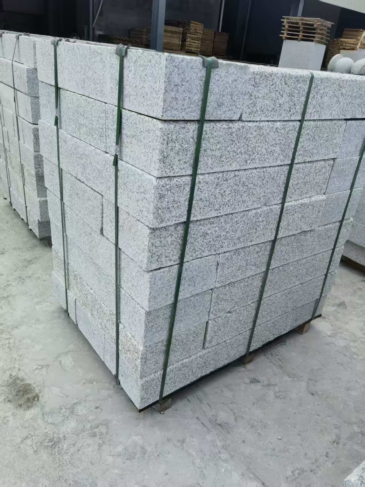 葫芦岛 芙蓉白火烧两面路沿石