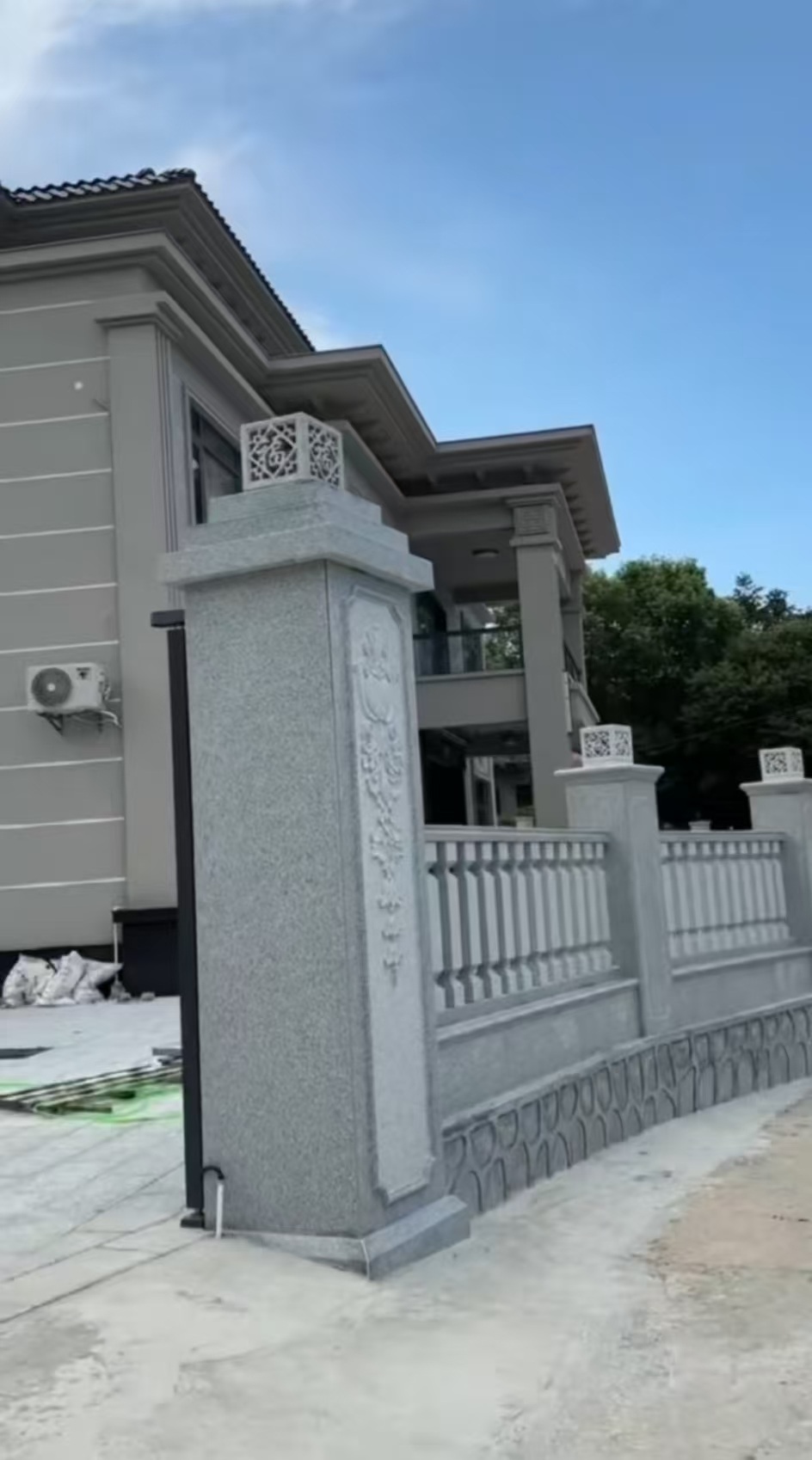 葫芦岛 芝麻白别墅围墙栏杆，私人订制