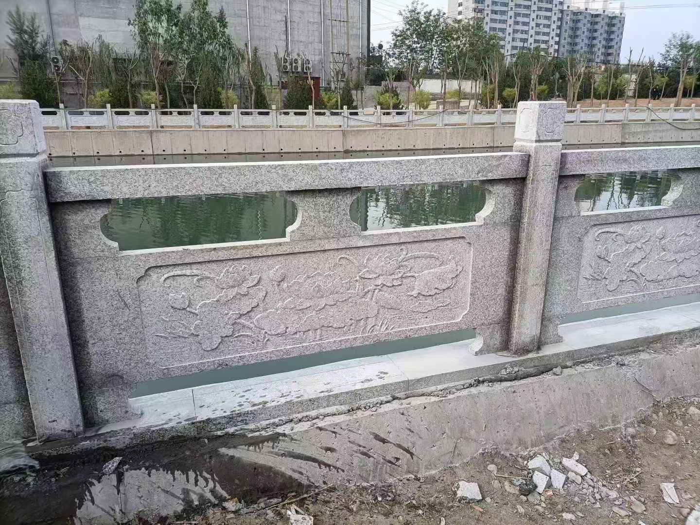 葫芦岛 芙蓉白大花桥梁、河道，石材栏杆、围栏、护栏