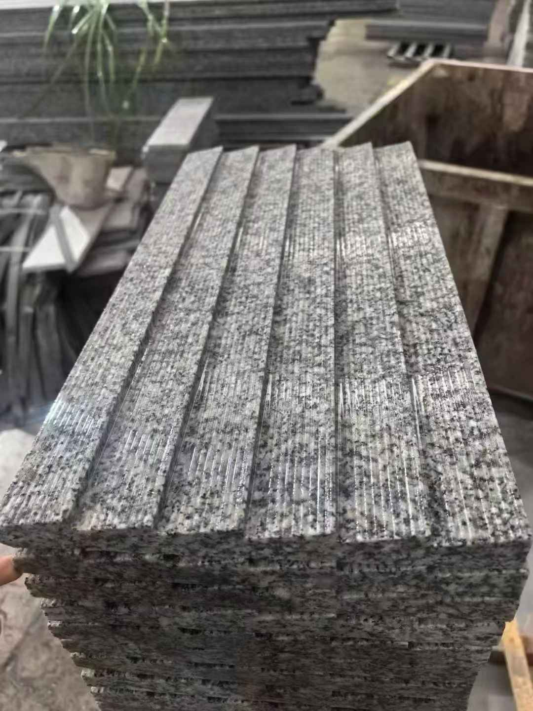 葫芦岛 狼牙石