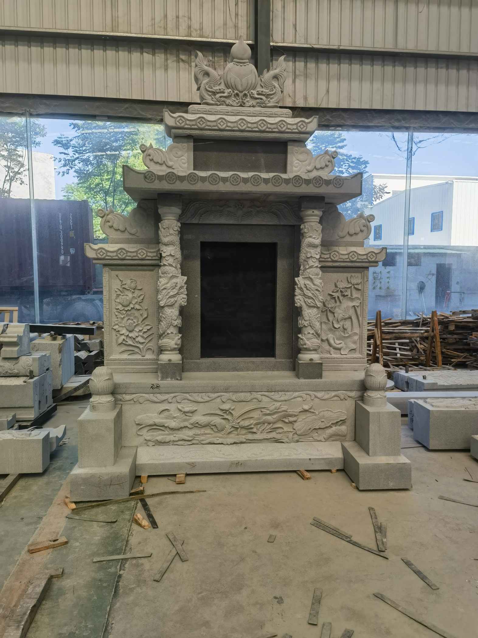 葫芦岛 芝麻灰高档墓碑、土墓，一套也支持定做