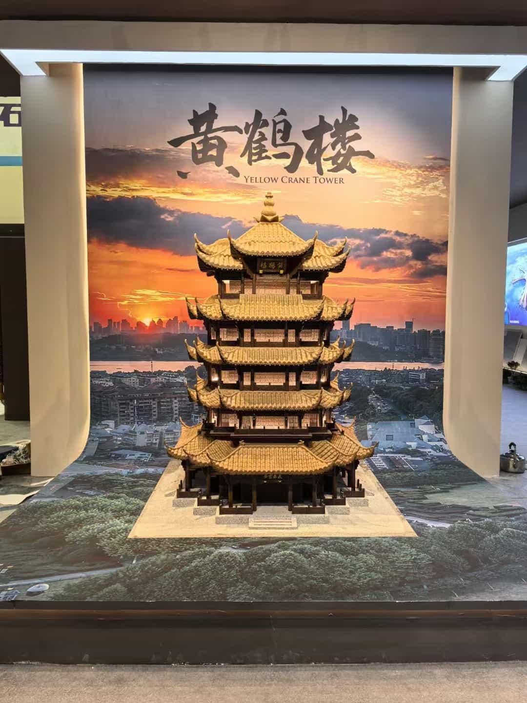 葫芦岛仿古石文创作品-黄鹤楼