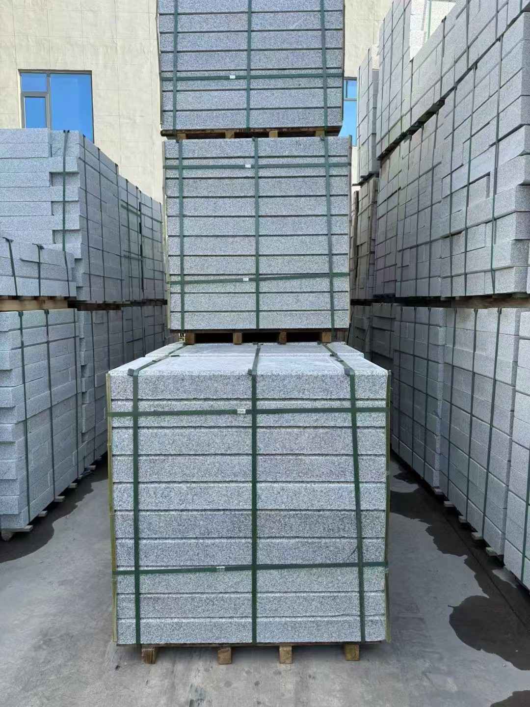 葫芦岛 公园台阶石