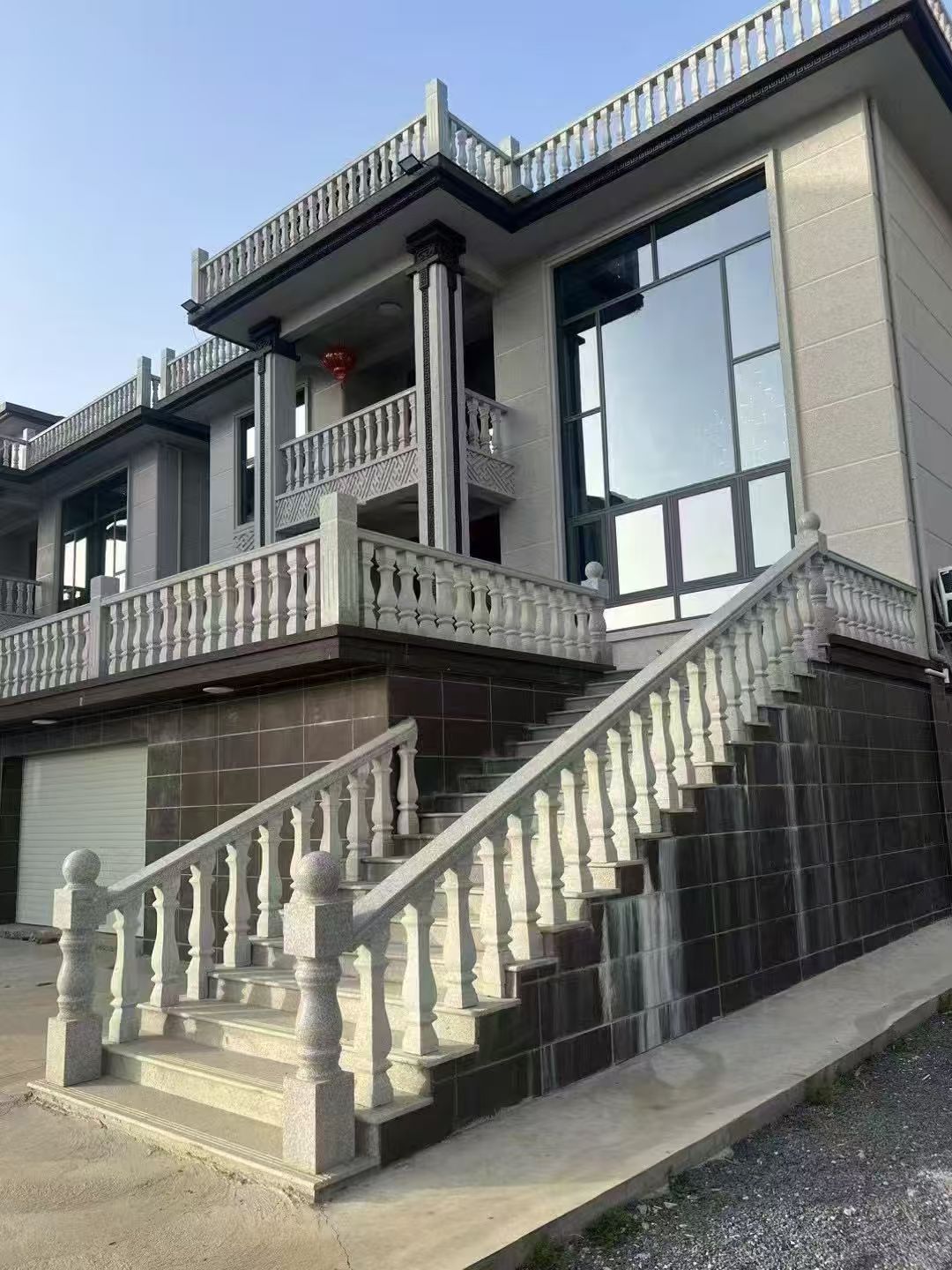 葫芦岛 芝麻白别墅阳台栏杆，楼梯栏杆